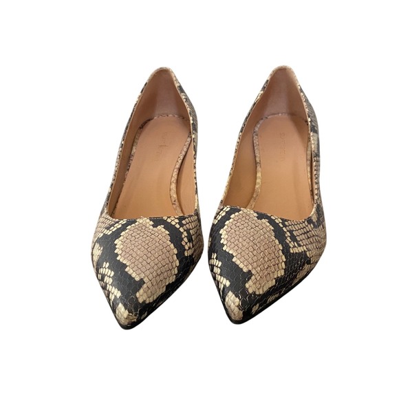 Stuart Weitzman Snakeskin Pointed Toe Pumps Heels Women's Size 8.5 Classic - Picture 1 of 7